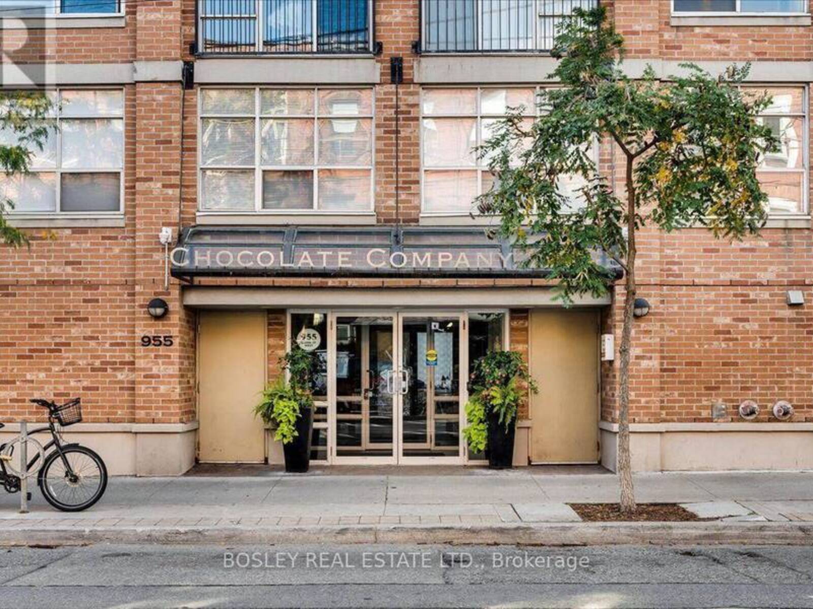 116 - 955 QUEEN STREET W, Toronto, Ontario M6J 3X5