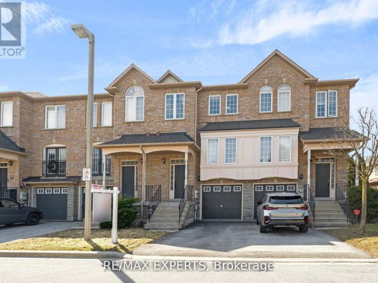 61 - 19 FOXCHASE AVENUE, Vaughan, Ontario L4L 9N1