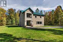 9525 OLD HOMESTEAD ROAD | Georgina Ontario | Slide Image Three