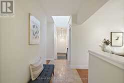 424 THE KINGSWAY | Toronto Ontario | Slide Image Three