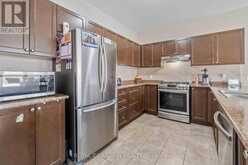 92 BETHUNE AVENUE | Hamilton Ontario | Slide Image Thirteen