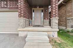 92 BETHUNE AVENUE | Hamilton Ontario | Slide Image Three