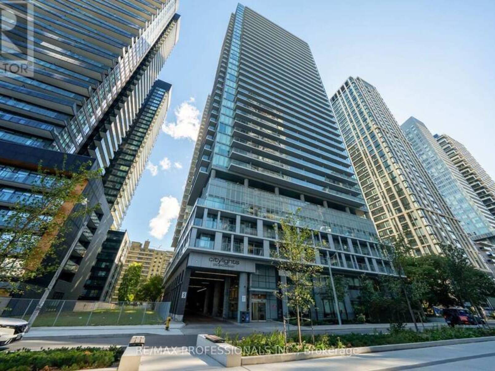 2103 - 99 BROADWAY AVENUE, Toronto, Ontario M4P 0E3