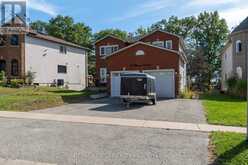 19 MOORE PLACE | Barrie Ontario | Slide Image One