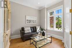 403 WILLIS DRIVE | Oakville Ontario | Slide Image Five