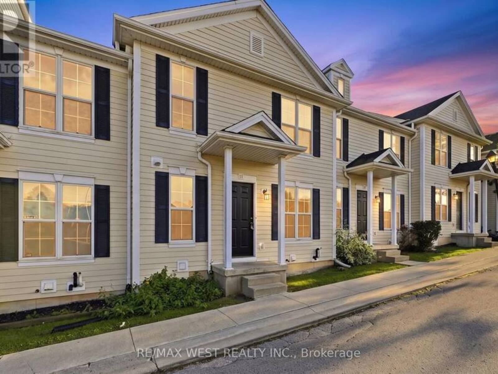 11 - 600 SARNIA ROAD, London, Ontario N6G 5M4