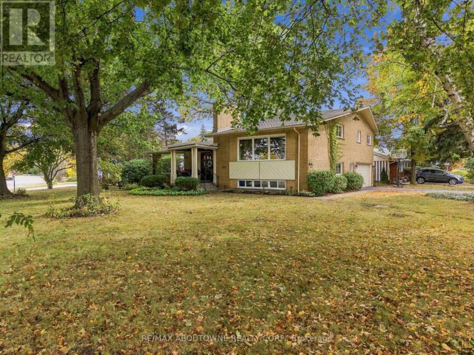 617 SCENIC DRIVE, Hamilton, Ontario L9C 1H2