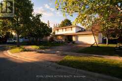 20 JAPONICA CRESCENT | Brantford Ontario | Slide Image Three