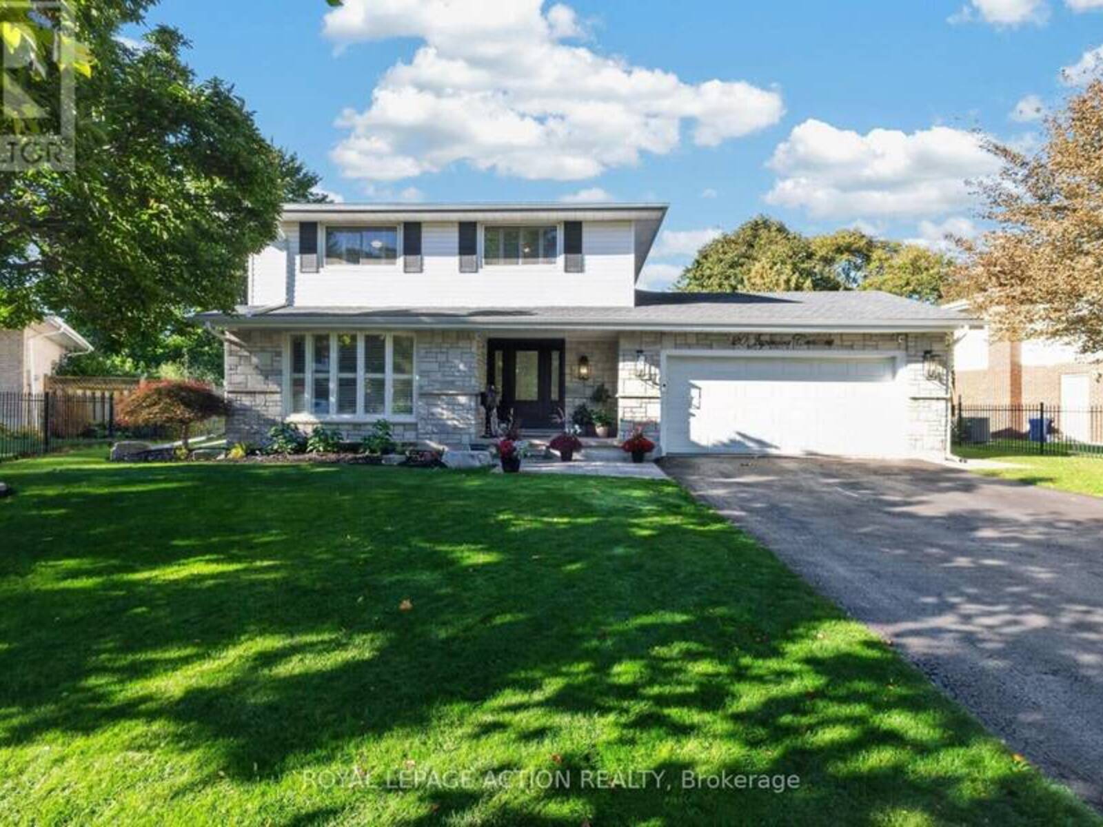 20 JAPONICA CRESCENT, Brantford, Ontario N3R 1N6