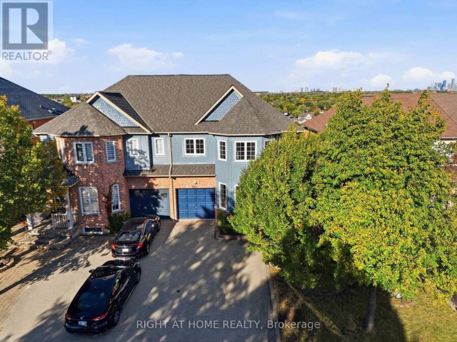 2311 BANKSIDE DRIVE, Mississauga, Ontario L5M 6E1