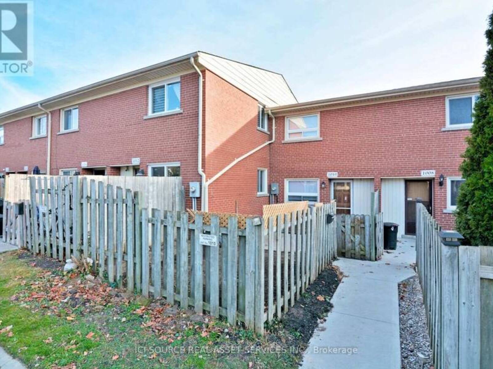 1010 KIPPS LANE, London, Ontario N5Y 4S5