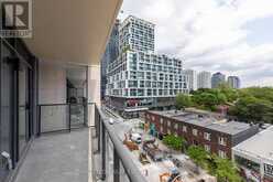 605 - 8 MANOR ROAD W | Toronto Ontario | Slide Image Thirty-one