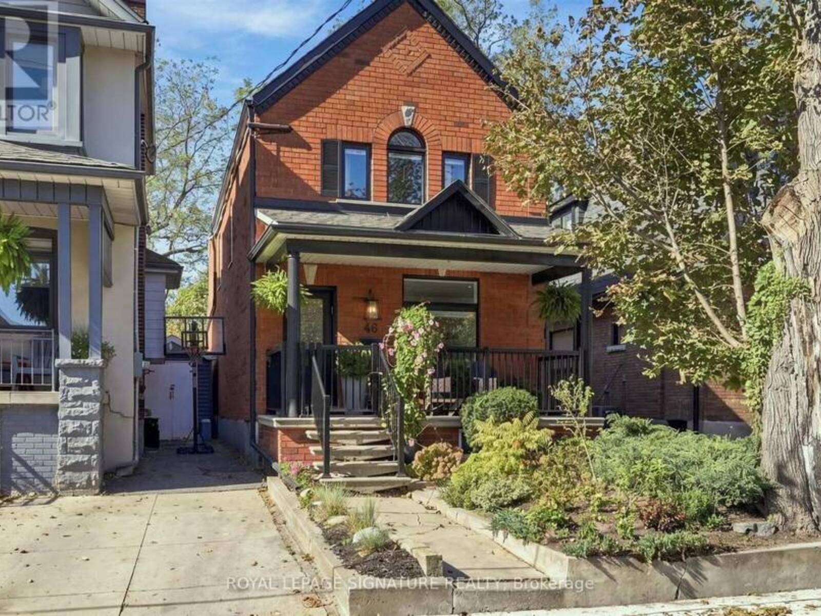 46 HENDRICK AVENUE, Toronto, Ontario M6G 3S5