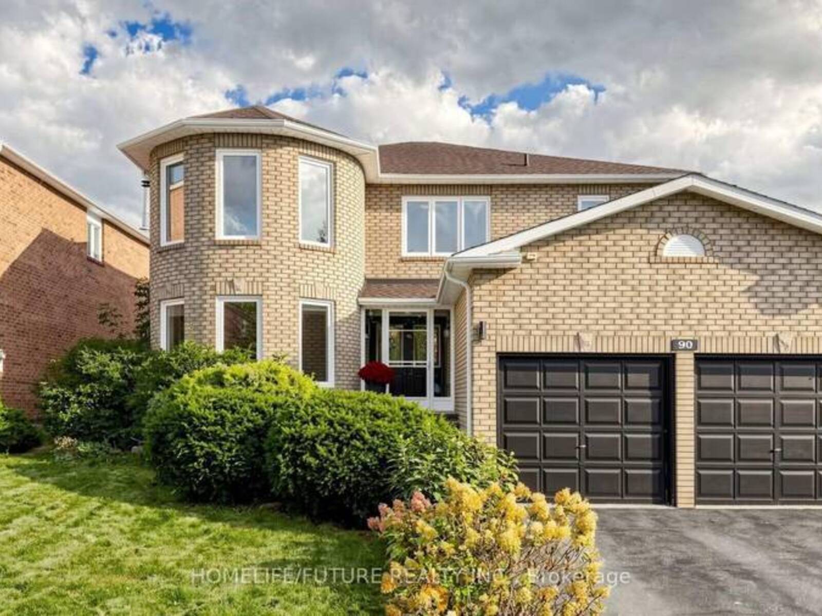 90 BEDELL CRESCENT, Whitby, Ontario L1R 2H8