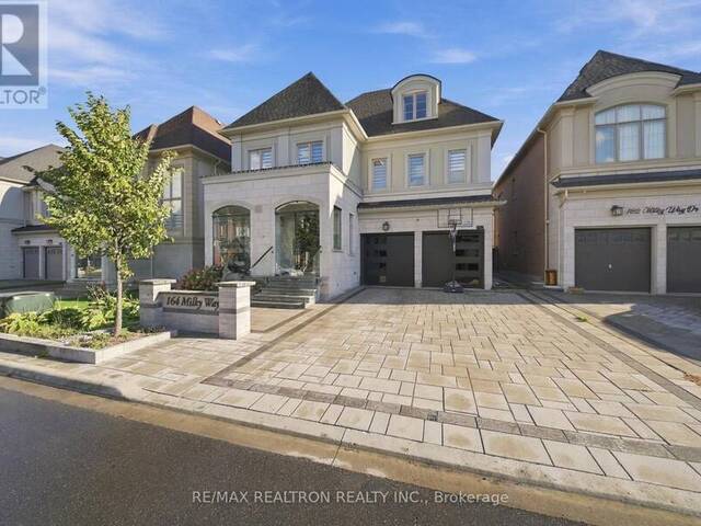 164 MILKY WAY DRIVE Richmond Hill Ontario, L4C 4Y3 - 5 Bedrooms Home For Sale