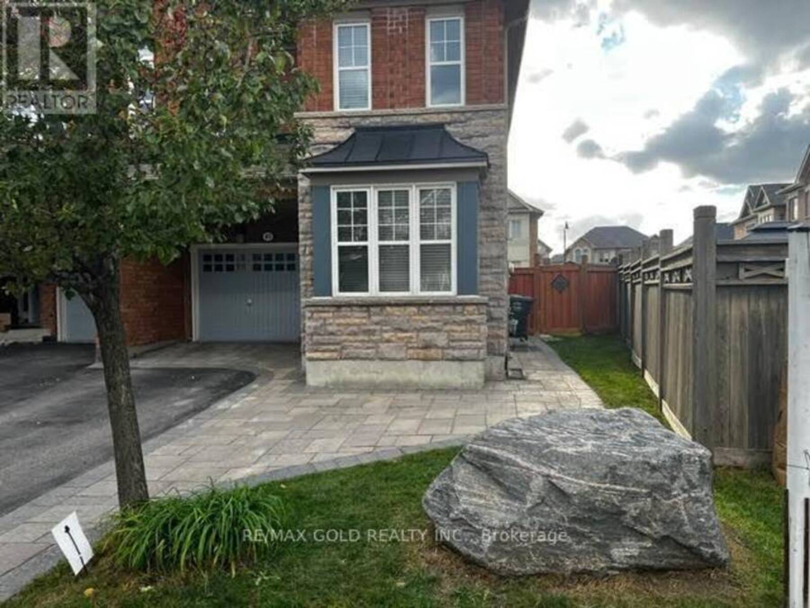 45 BIDDENS SQUARE, Brampton, Ontario L6P 3P9
