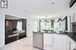 612 ELGIN MILLS ROAD W | Richmond Hill Ontario | Slide Image Eighteen