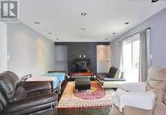 612 ELGIN MILLS ROAD W | Richmond Hill Ontario | Slide Image Nineteen
