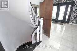612 ELGIN MILLS ROAD W | Richmond Hill Ontario | Slide Image Thirty-nine