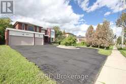 612 ELGIN MILLS ROAD W | Richmond Hill Ontario | Slide Image Three