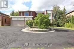 612 ELGIN MILLS ROAD W | Richmond Hill Ontario | Slide Image Four