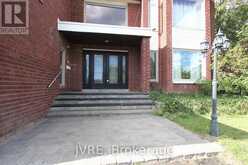 612 ELGIN MILLS ROAD W | Richmond Hill Ontario | Slide Image Seven