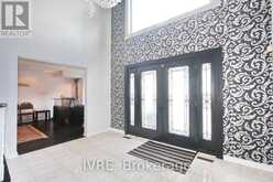612 ELGIN MILLS ROAD W | Richmond Hill Ontario | Slide Image Nine