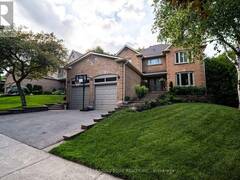 53 MCCLENNY DRIVE Aurora Ontario, L4G 5P5