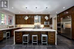 6 VERNHAM AVENUE | Toronto Ontario | Slide Image Thirteen