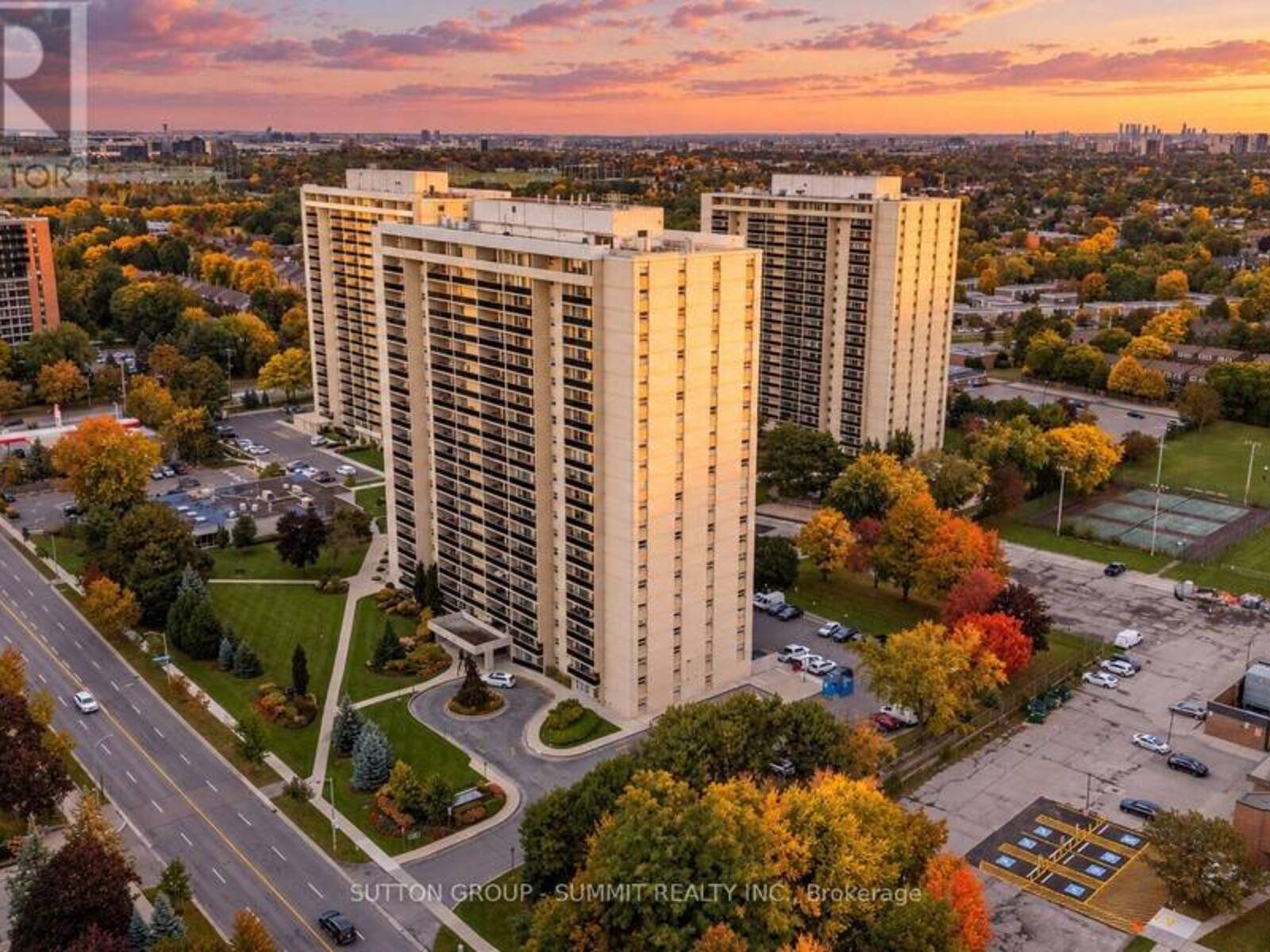 1608 - 299 MILL ROAD, Toronto, Ontario M9C 4V9