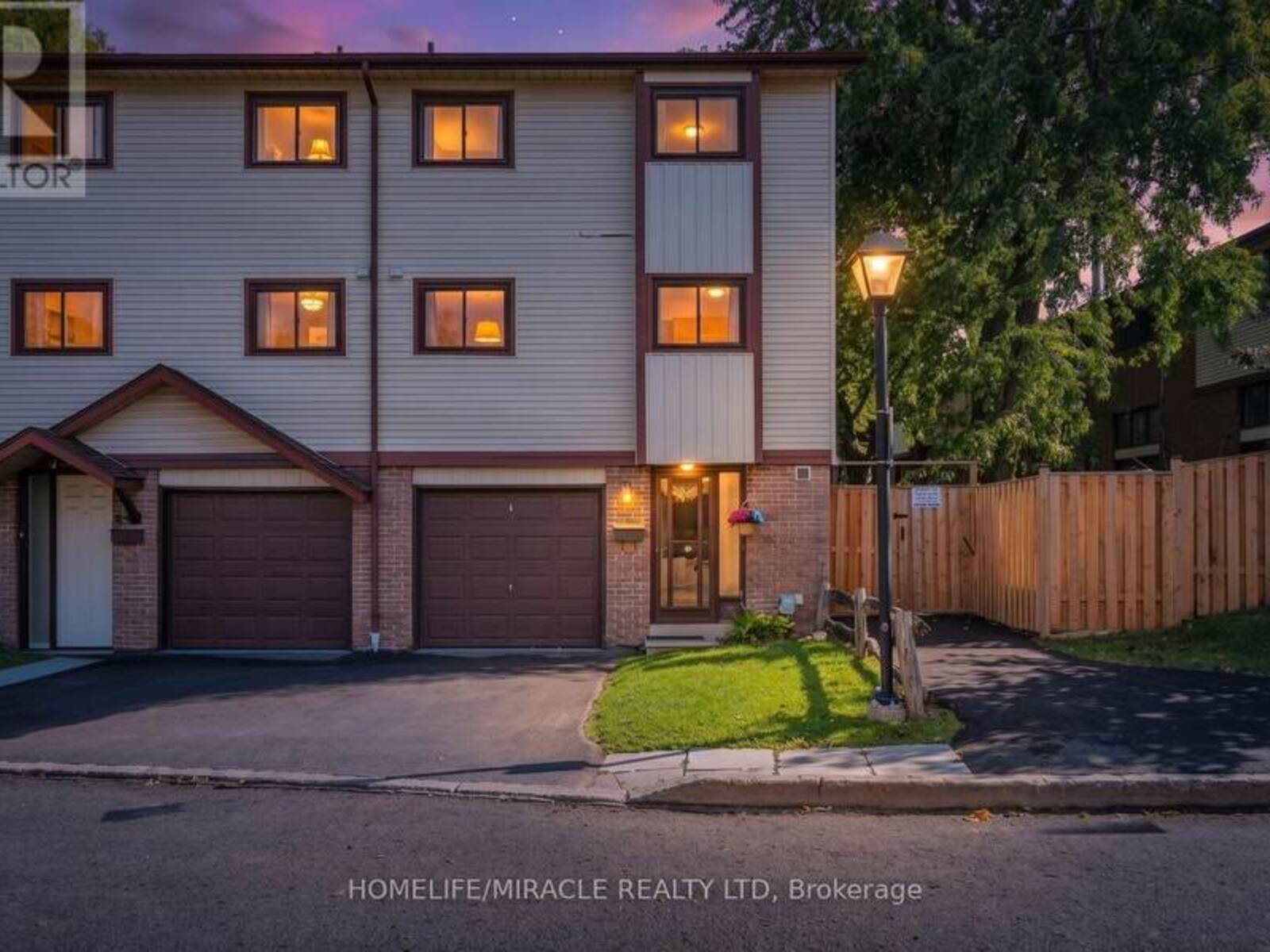 63 - 63 MCCALLUM COURT, Brampton, Ontario L6W 3M4