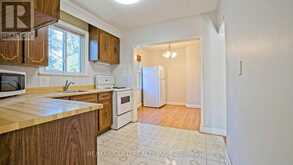 11 PINE AVENUE N | Mississauga Ontario | Slide Image Thirteen