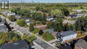 11 PINE AVENUE N | Mississauga Ontario | Slide Image Thirty-six