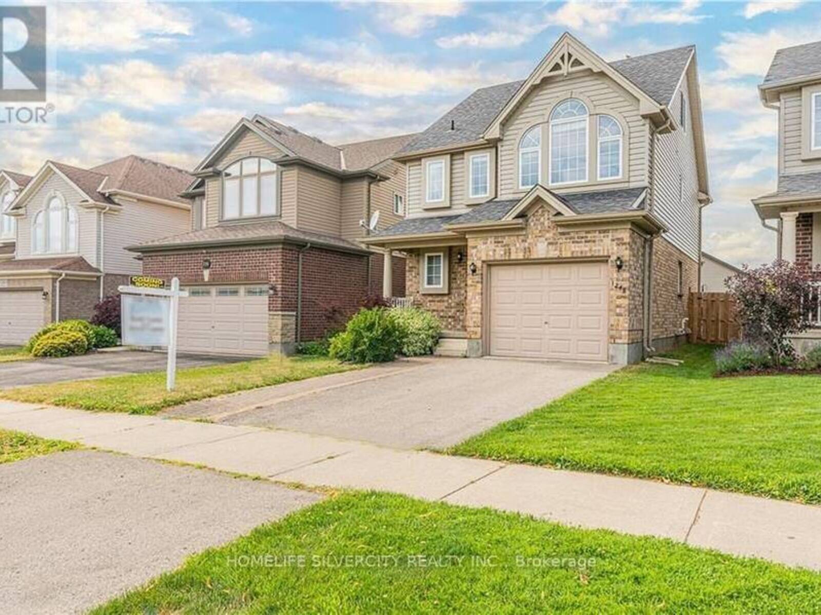1248 NORTH WENIGE DRIVE, London, Ontario N5X 4P7