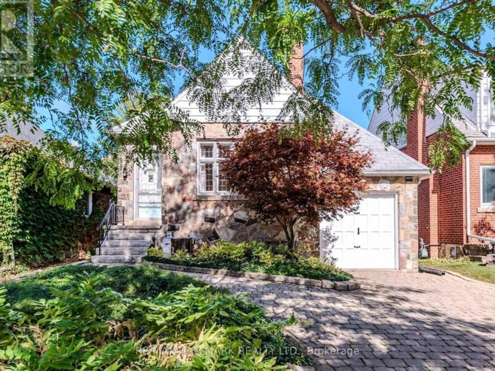 70 PARKVIEW AVENUE, Toronto, Ontario M2N 3Y2