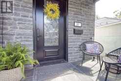 281 WARDEN AVENUE | Toronto Ontario | Slide Image Four