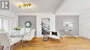 1 MAPLE PARK WAY | Markham Ontario | Slide Image Twelve