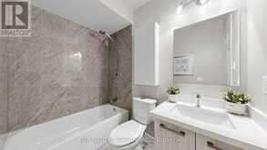 1 MAPLE PARK WAY | Markham Ontario | Slide Image Thirty-two