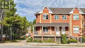 1 MAPLE PARK WAY | Markham Ontario | Slide Image Three