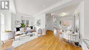 1 MAPLE PARK WAY | Markham Ontario | Slide Image Five