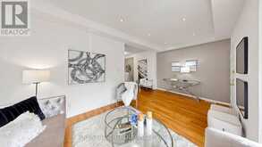 1 MAPLE PARK WAY | Markham Ontario | Slide Image Eight