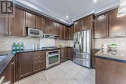 31 LORD DURHAM ROAD | Markham Ontario | Slide Image Fifteen