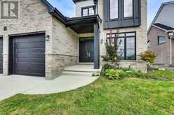 70 OPTIMIST DRIVE | St. Thomas Ontario | Slide Image Three