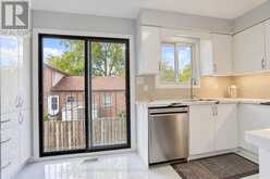 10 - 10 REIDMOUNT AVENUE | Toronto Ontario | Slide Image Sixteen