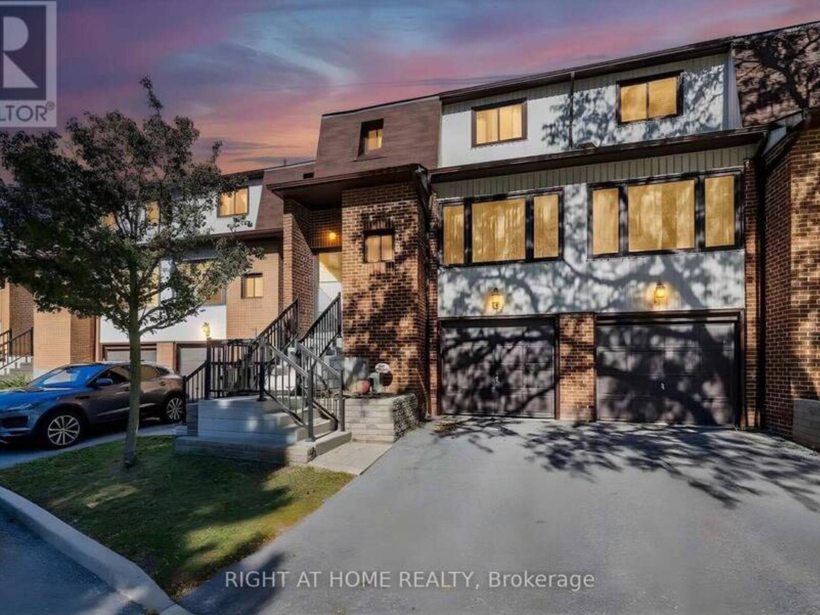 5 - 765 OKLAHOMA DRIVE, Pickering, Ontario L1W 3C9