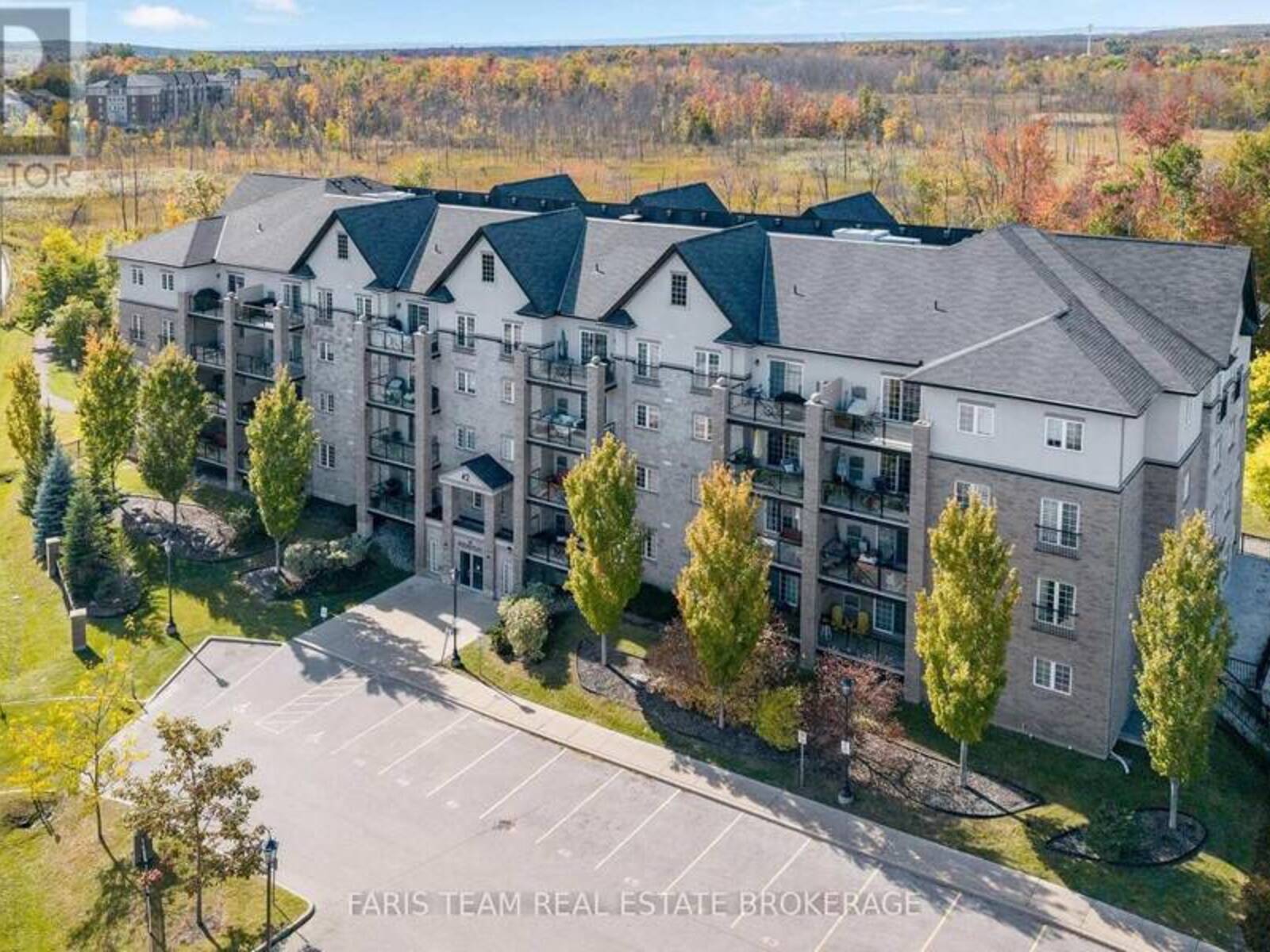 212 - 42 FERNDALE DRIVE S, Barrie, Ontario L4N 2M5