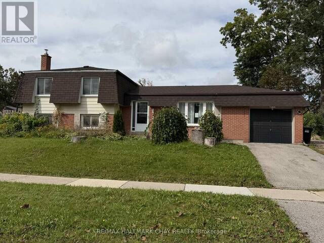 2 BIRCHWOOD DRIVE Barrie Ontario, L4M 4Z3 - 3 Bedrooms Home For Sale