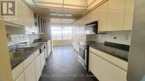 1403 - 343 CLARK AVENUE W | Vaughan Ontario | Slide Image Eight