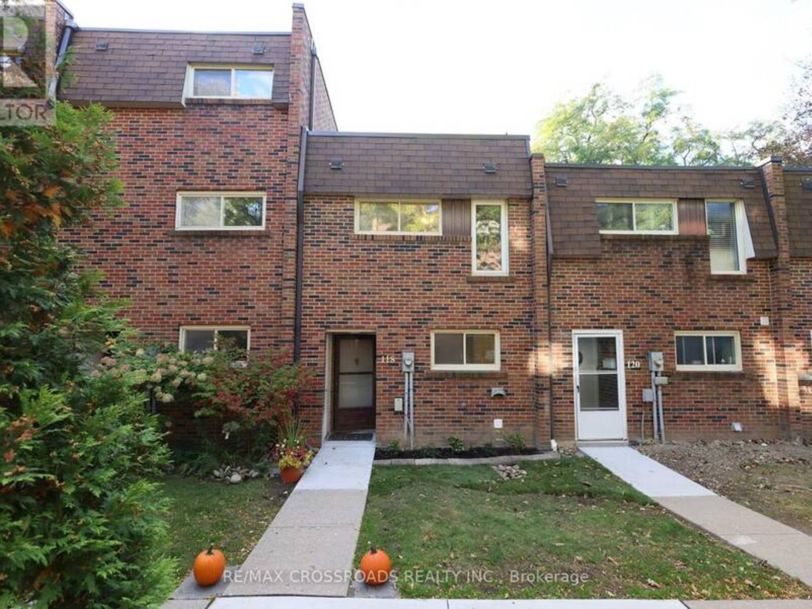 118 WALES AVENUE, Markham, Ontario L3P 3K2