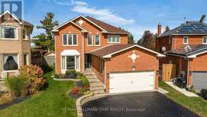 35 GRASETT CRESCENT | Barrie Ontario | Slide Image One